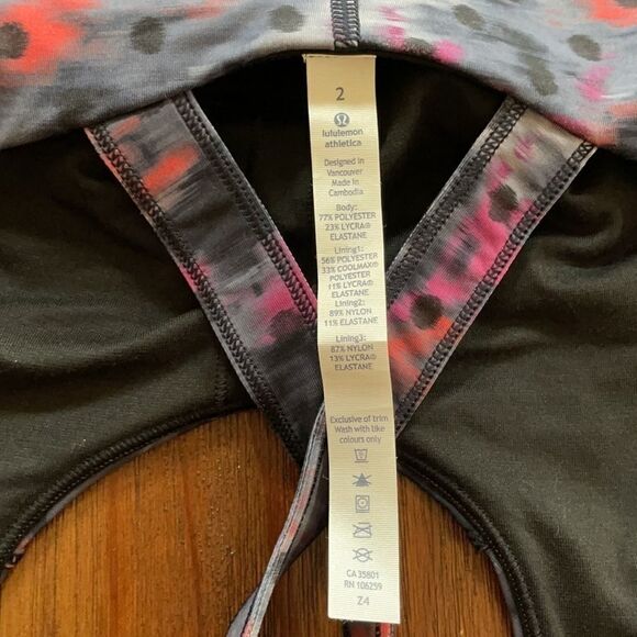 LULULEMON Kanto Catch Me Tank Size 2 - Picture 6 of 10